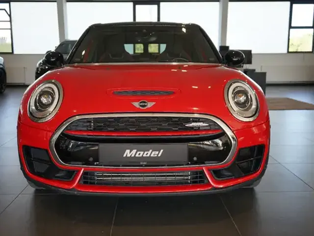 MINI John Cooper Works Clubman