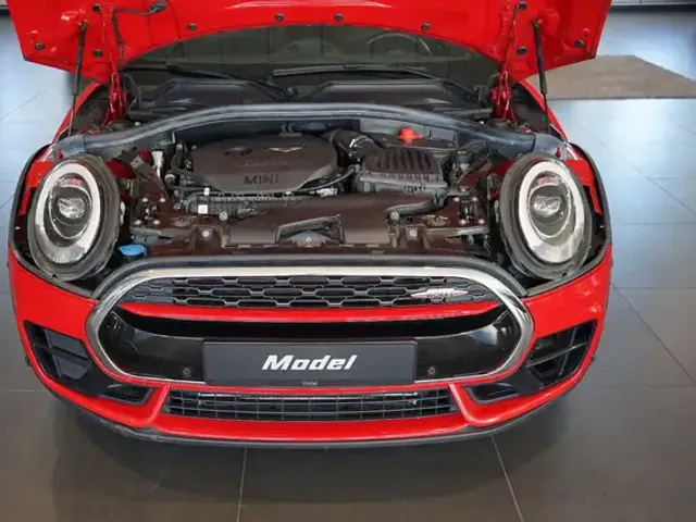 MINI John Cooper Works Clubman