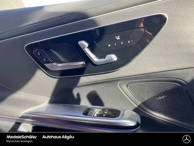 Mercedes-Benz CLE 200