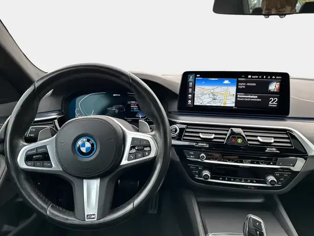 BMW 530