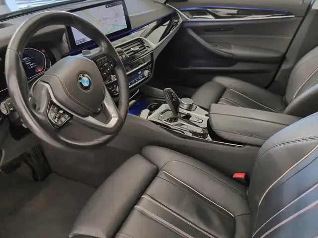 BMW 530