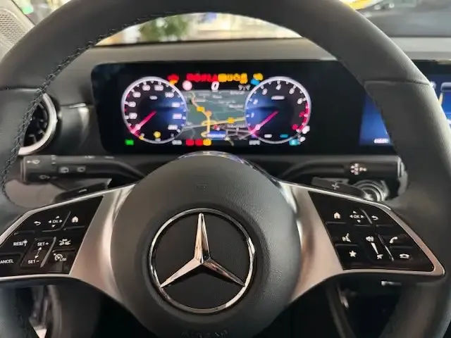 Mercedes-Benz A 200