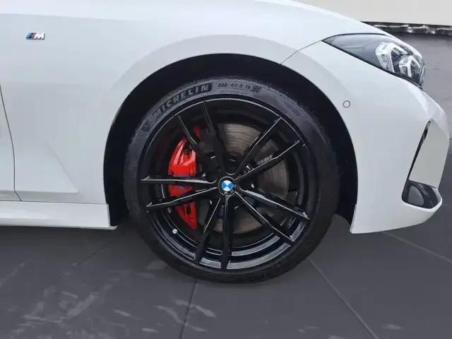 BMW 340