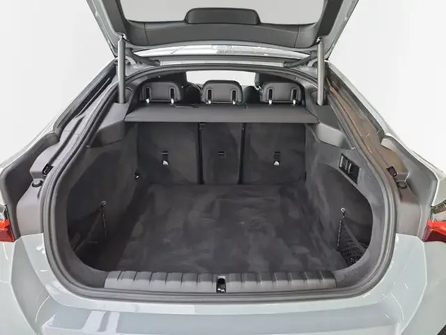 BMW 440