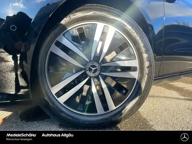 Mercedes-Benz CLA 220