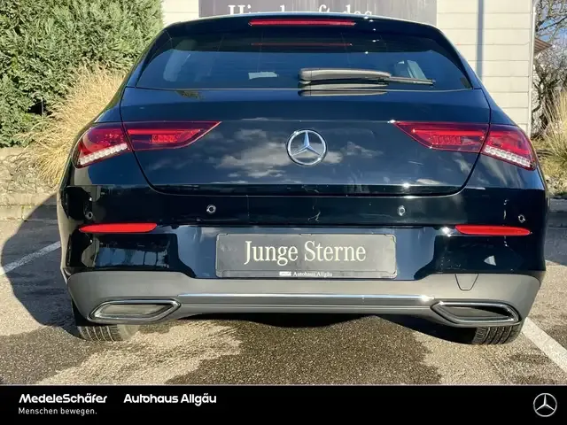 Mercedes-Benz CLA 220