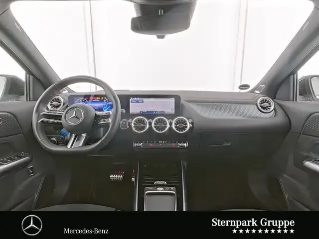 Mercedes-Benz EQA 300