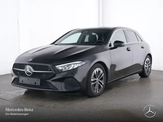 Mercedes-Benz A 220