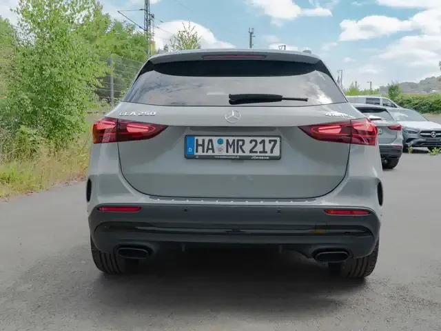 Mercedes-Benz GLA 250