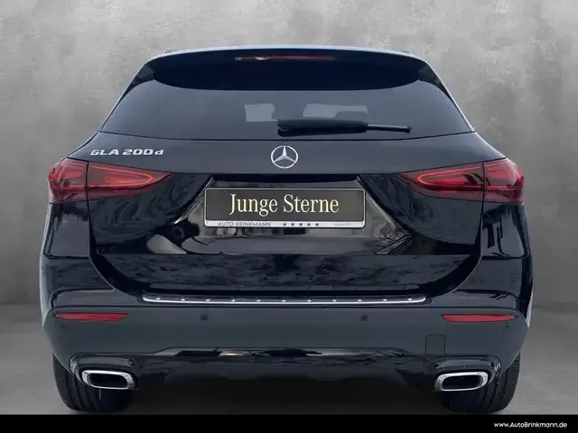 Mercedes-Benz GLA 200