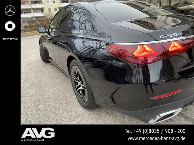 Mercedes-Benz E 220