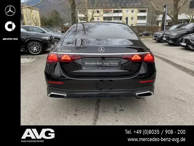 Mercedes-Benz E 220