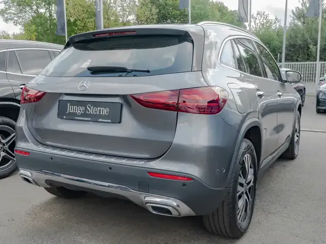 Mercedes-Benz GLA 250