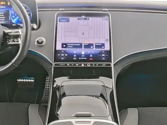Mercedes-Benz EQE 300