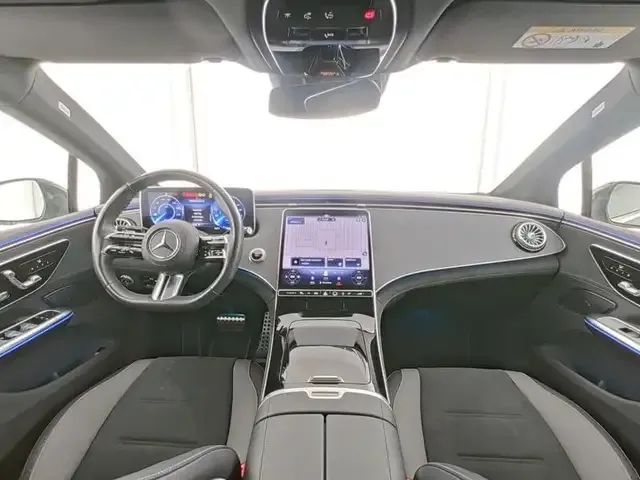 Mercedes-Benz EQE 300