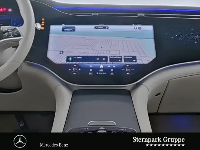 Mercedes-Benz EQS SUV