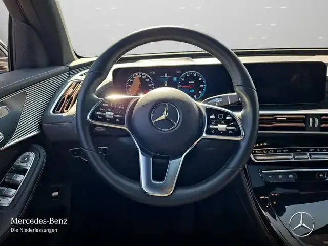 Mercedes-Benz EQC 400