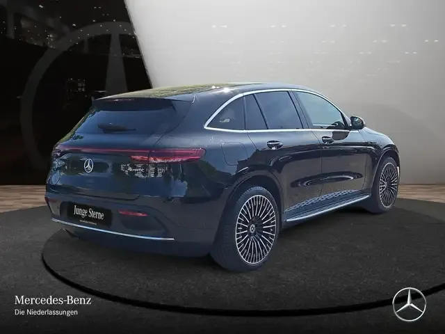 Mercedes-Benz EQC 400