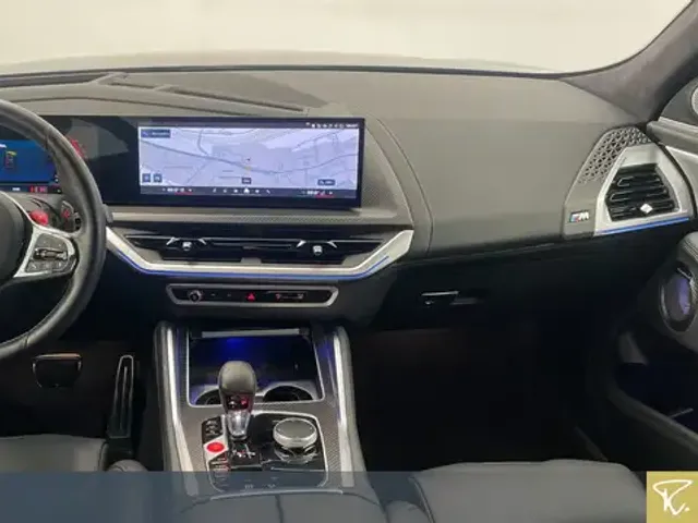BMW XM