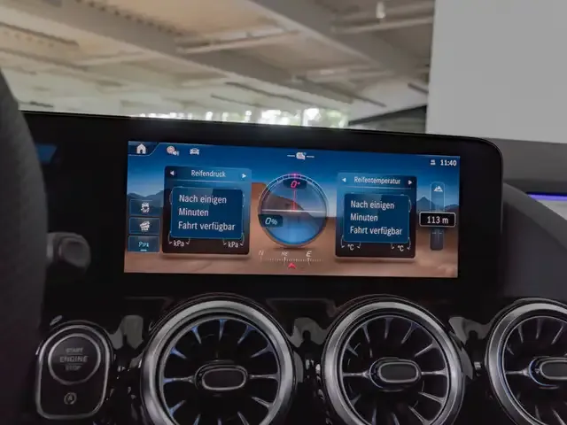 Mercedes-Benz GLA 220