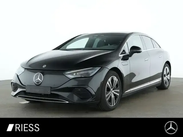 Mercedes-Benz EQE 300