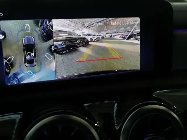 Mercedes-Benz CLA 180