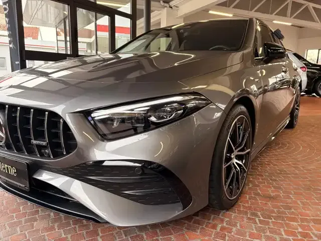 Mercedes-Benz A 35 AMG