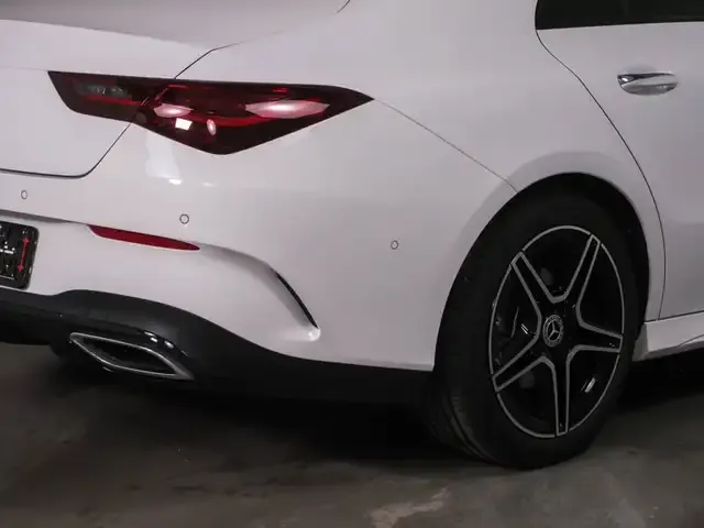 Mercedes-Benz CLA 200