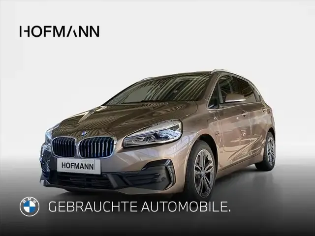 BMW 225