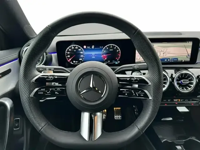Mercedes-Benz CLA 180