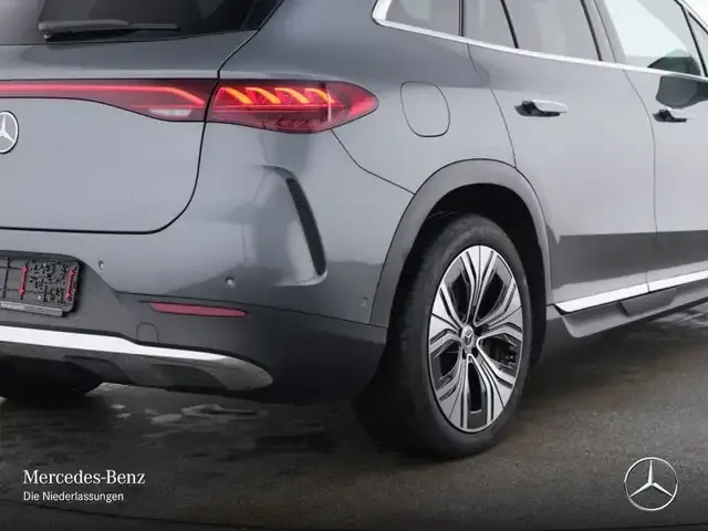 Mercedes-Benz EQE SUV