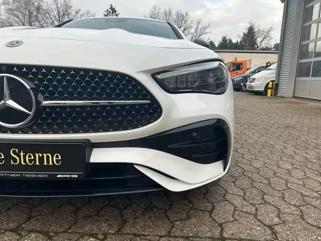 Mercedes-Benz CLE 200