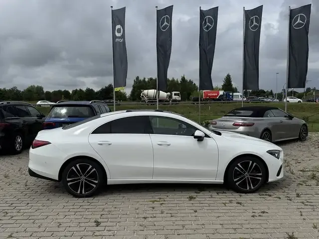Mercedes-Benz CLA 180