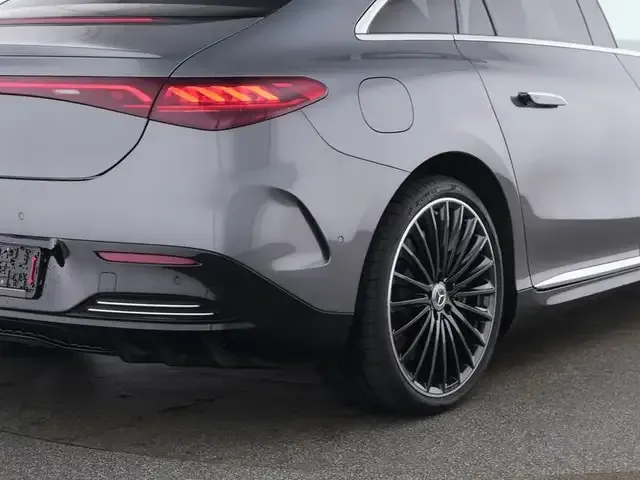Mercedes-Benz EQE 350