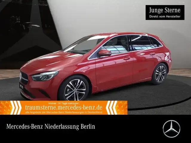 Mercedes-Benz B 180