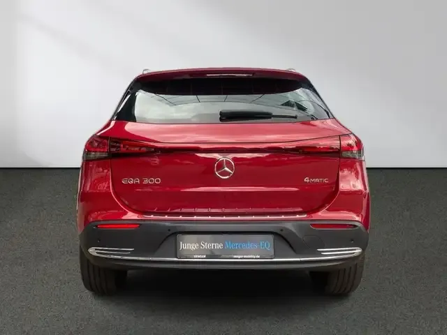 Mercedes-Benz EQA 300