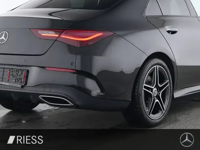 Mercedes-Benz CLA 220