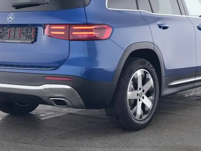 Mercedes-Benz GLB 200