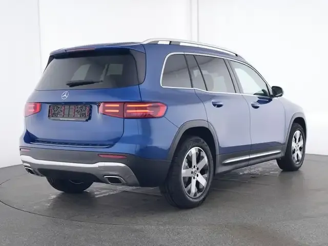 Mercedes-Benz GLB 200