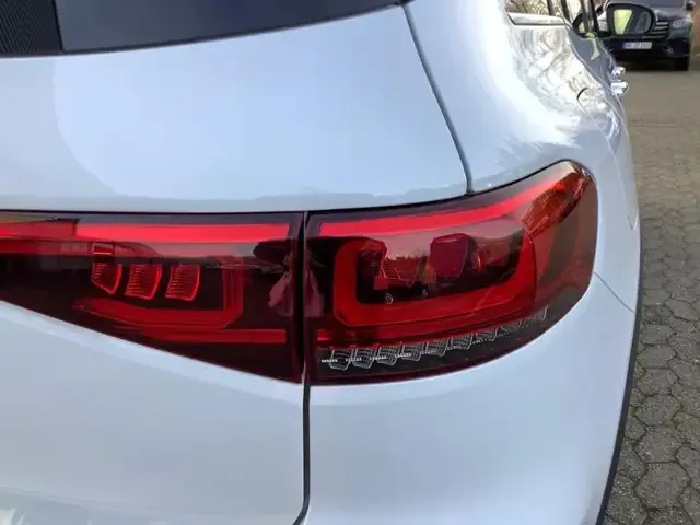 Mercedes-Benz EQB 250