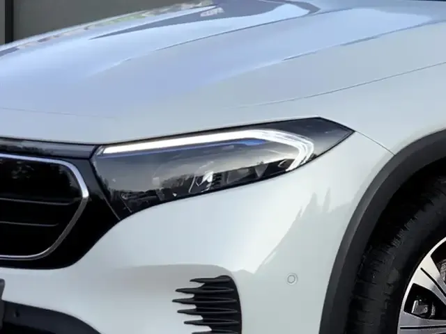 Mercedes-Benz EQB 250