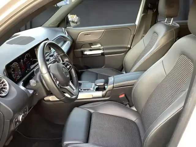 Mercedes-Benz EQB 250