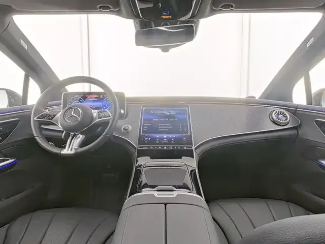 Mercedes-Benz EQE 300