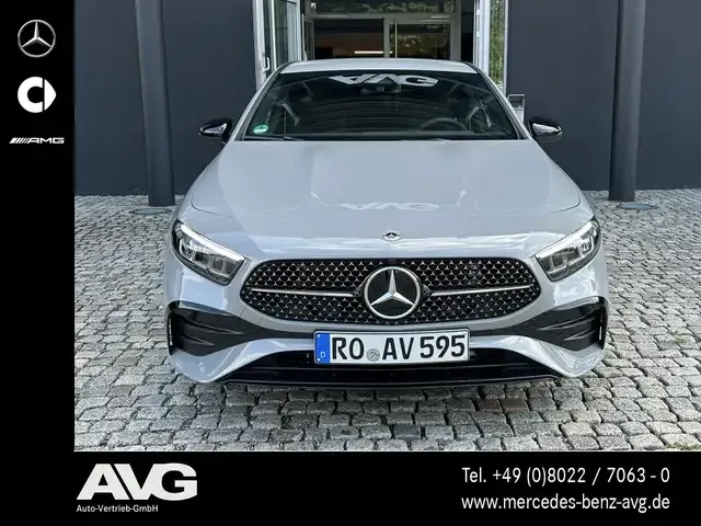 Mercedes-Benz A 200