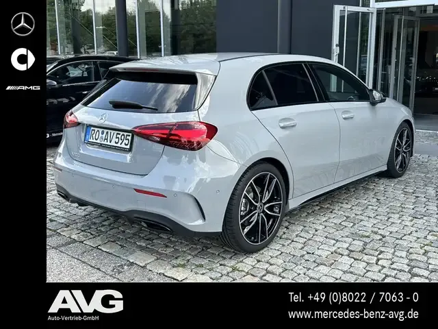 Mercedes-Benz A 200