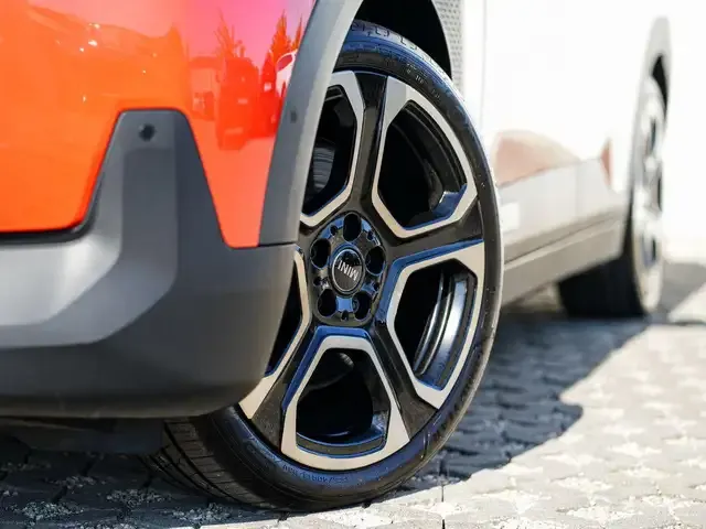MINI Aceman