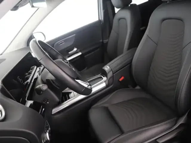 Mercedes-Benz GLA 220