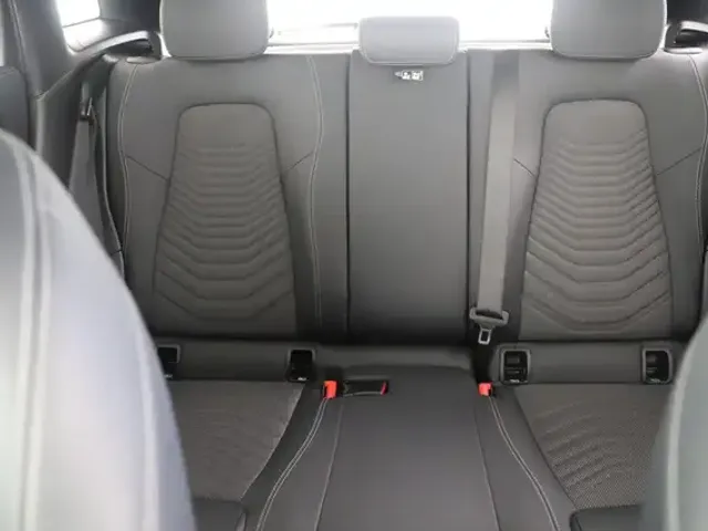 Mercedes-Benz GLA 220