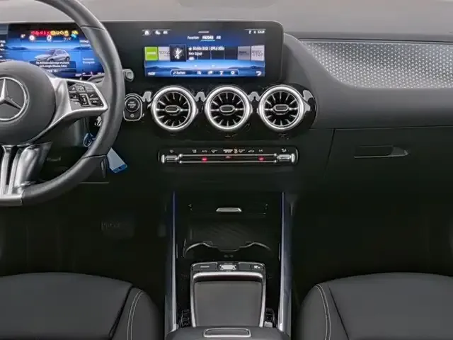 Mercedes-Benz GLA 220