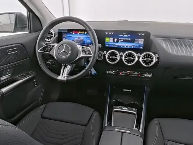 Mercedes-Benz GLA 220